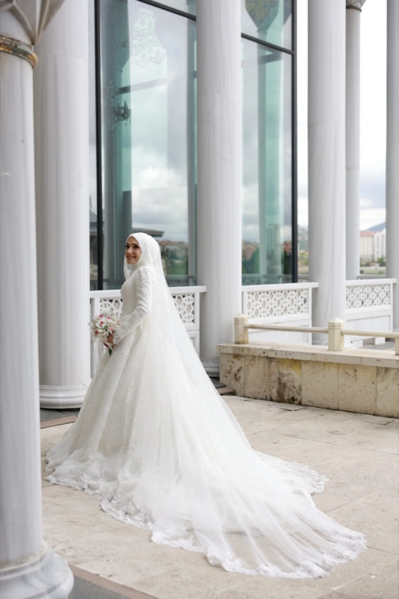 Rosalie V Kapalı 3